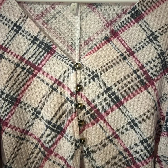 Cato’s pink checked blouse with gathered sides size 14/16 - Picture 2 of 5